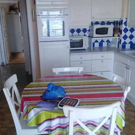 Au 1er Etage Avec Terrasse - 2 Chambres, 4 Personnes, Parking Face A La - Fr-1-843-36 公寓